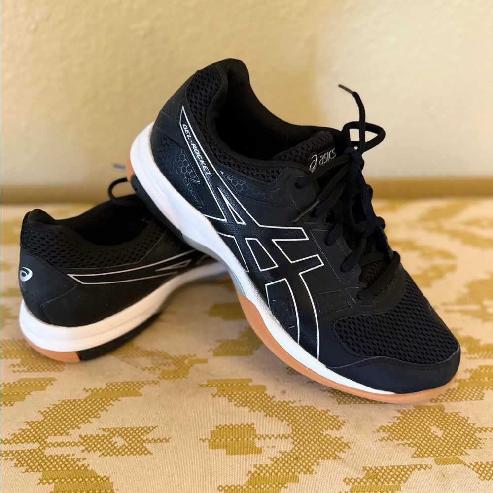Asics Black and White Athletic Shoes Modern Design